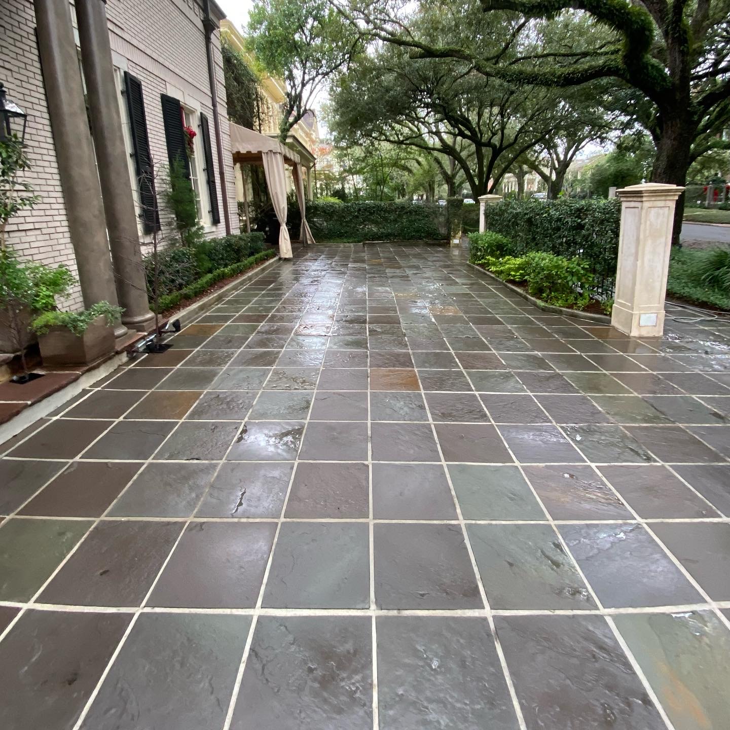 Slate Driveway Cleaning in New Orleans, LA